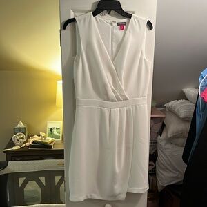 Vince Camuto size 6 never worn